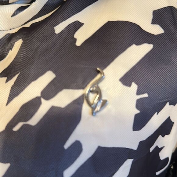 Baby phat women’s houndstooth puffer jacket size XL - Picture 3 of 15